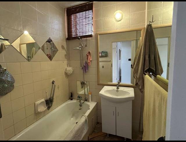 2 BEDROOM APARTMENT FOR SALE IN WONDERBOOM SOUTH